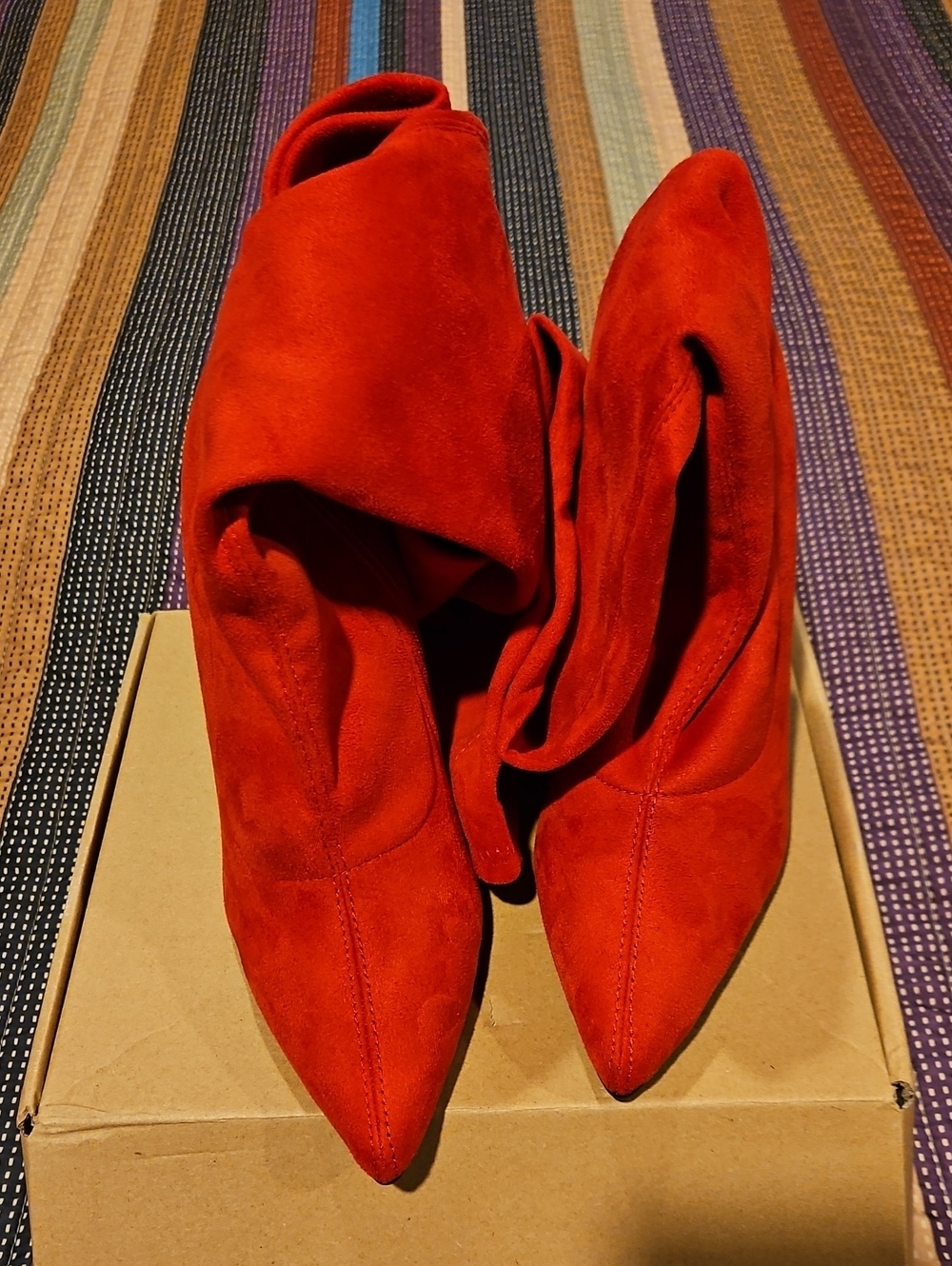 Women's Red Suede Pointed-Toe  Boots